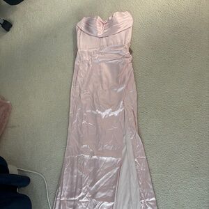 Stacees, blush pink bodycon prom dress, size 0, slit on left leg, zip up back